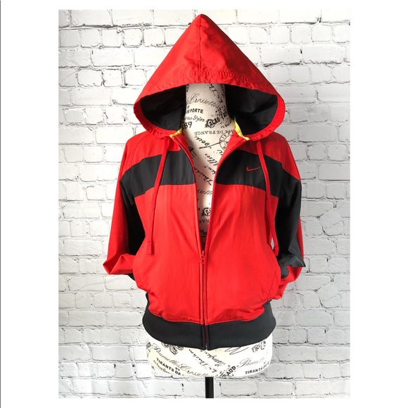 nike red black windbreaker